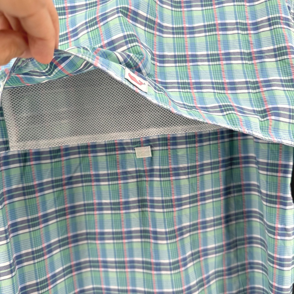 Vineyard Vines Harbor Shirt Medium Green Blue Plaid Vented Fishing Lightweight - Picture 5 of 9